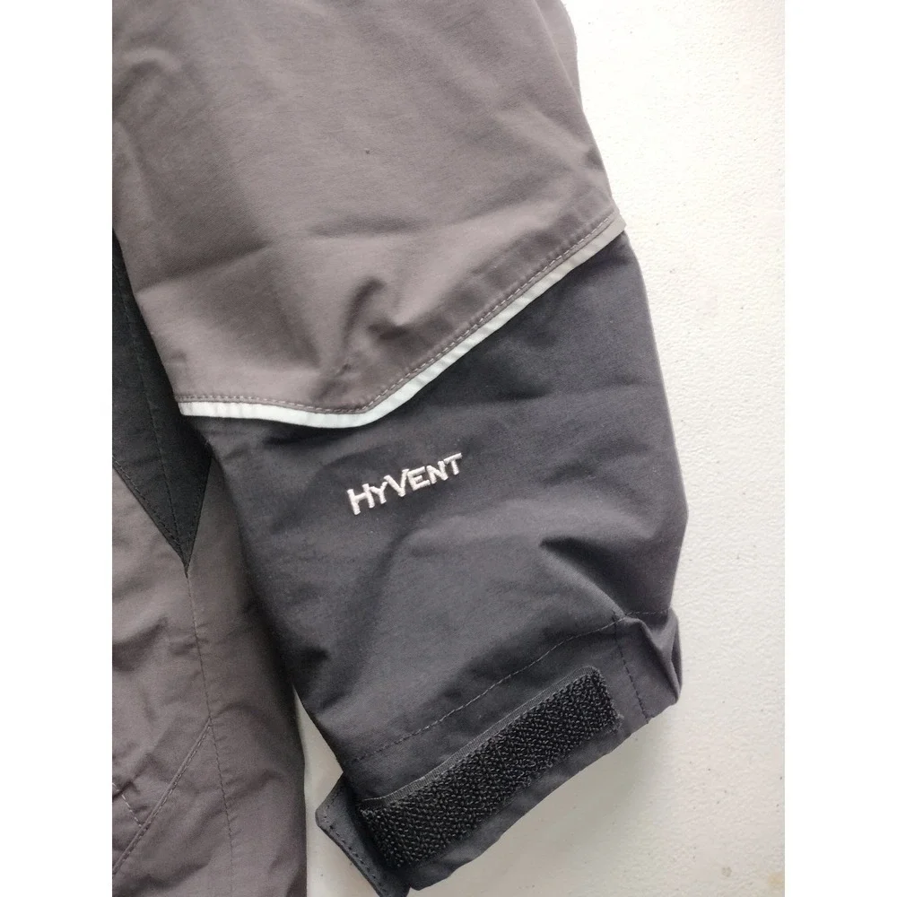 The North Face HyVent Boys Medium Gray Black Triclimate‎ Jacket no hood